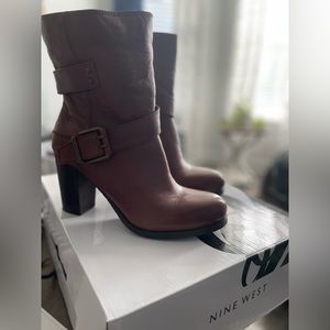 Used brown Nine West boots size 9.5